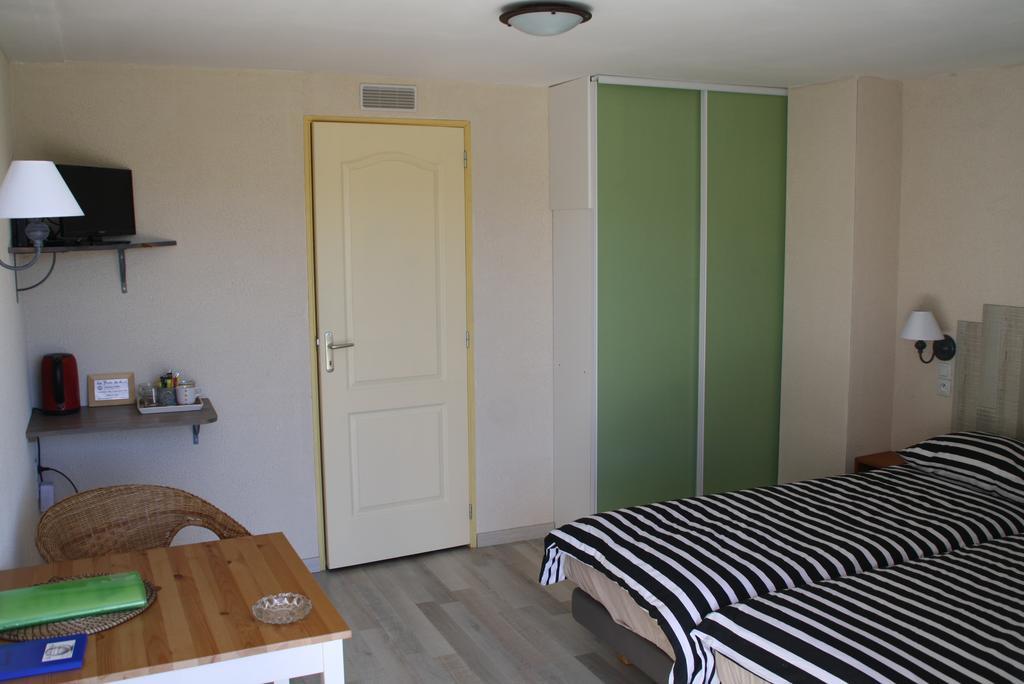 La Perle Du Lot Bed & Breakfast Castelnau-Montratier Exterior photo